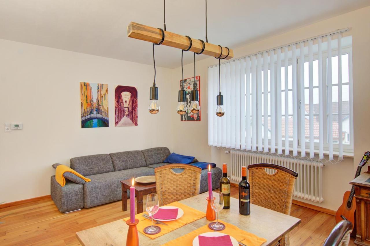 Ferienwohnung Am Alten Rathaus Neustadt an der Weinstraße Екстериор снимка